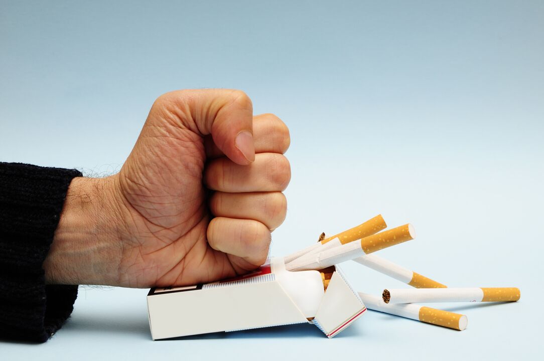 să renunțe la fumat